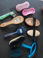 Div paarden poets spullen + twee halsters., Dieren en Toebehoren, Ophalen of Verzenden