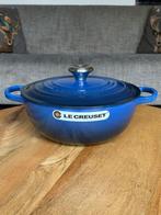 Le Creuset Gietijzeren Marmite 26 cm – Lapis Blauw, Ophalen of Verzenden, Nieuw, Gietijzer, Koekenpan of Braadpan