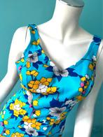 Vintage jaren 60 badpak Triumph lichtblauw maat 38, Kleding | Dames, Badmode en Zwemkleding, Badpak, Triumph, Gedragen, Verzenden