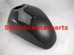 Voorspatbord Vespa Lx Zwart 98-A 42819 Met Spikkels 29Ve960, Ophalen of Verzenden, 50cc-Scooterparts, Info@50cc-scooterparts.nl