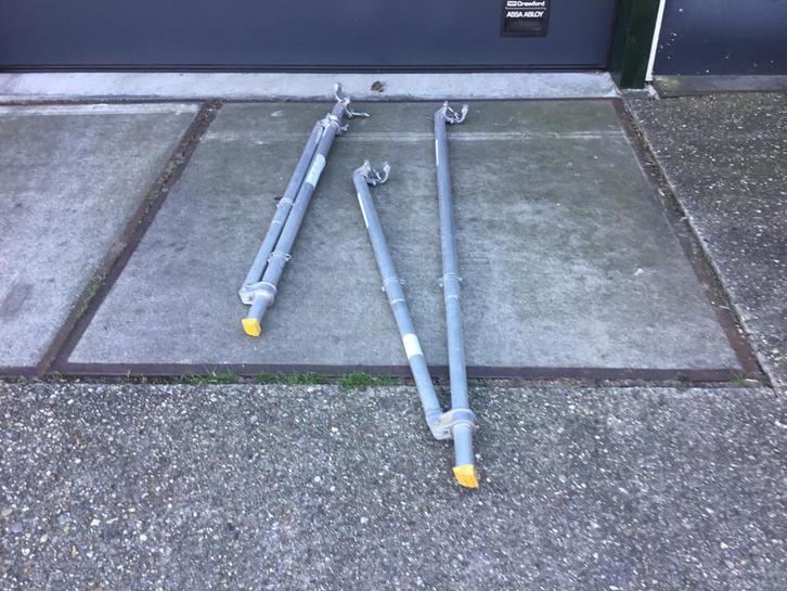 Uitzetpoten voor Steiger, Doe-het-zelf en Verbouw, Steigers, Gebruikt, Rolsteiger of Kamersteiger, Minder dan 2 meter, Ophalen