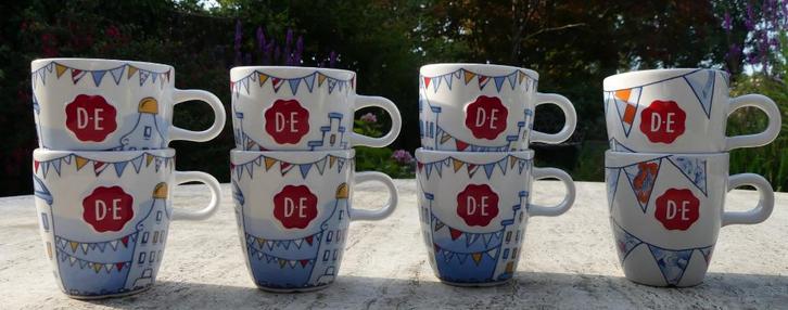 D.E. Douwe Egberts Mokken Dienblad Senseo Mokjes, Huis en Inrichting, Keuken | Servies, Nieuw, Kop(pen) en/of Schotel(s), Overige stijlen