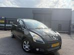 Peugeot 5008 1.6 HDiF Panorama|Navigatie 6bak, Gebruikt, 4 cilinders, Zwart, Origineel Nederlands