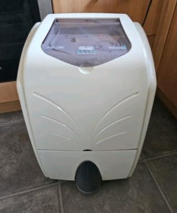 DeLonghi hoge capaciteit (24L) luchtontvochtiger/bouwdroger beschikbaar voor biedingen