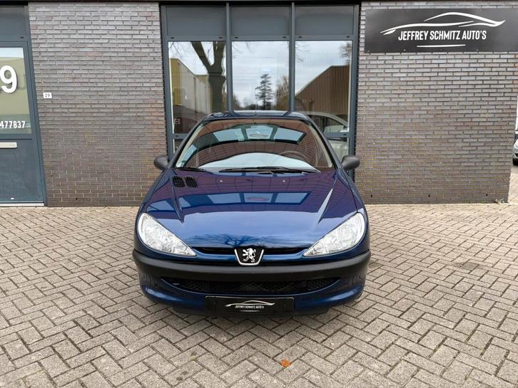 Peugeot 206 1.4 5D 2003 Blauw Vol jaar APK,Weinig kilometers, Auto's, Peugeot, Bedrijf, ABS, Airbags, Boordcomputer, Isofix, Metallic lak