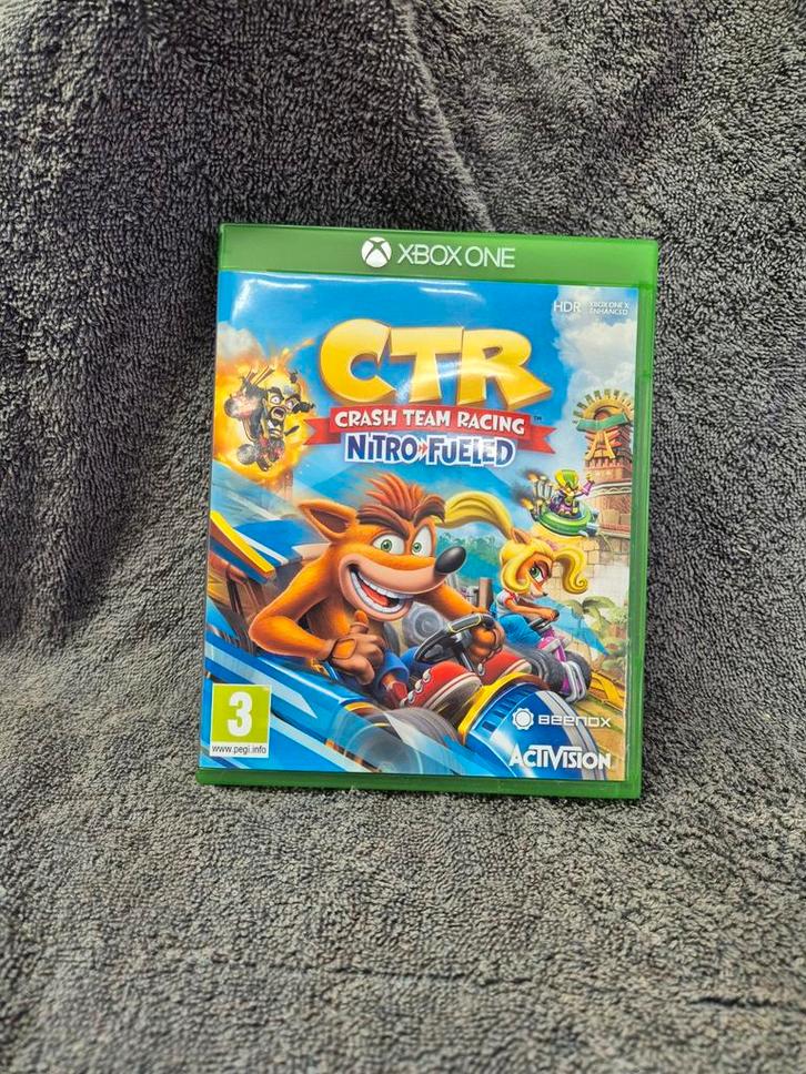 Crash Team Racing Nitro-Fueled - Xbox One, Spelcomputers en Games, Games | Xbox One, Zo goed als nieuw, Racen en Vliegen, 3 spelers of meer