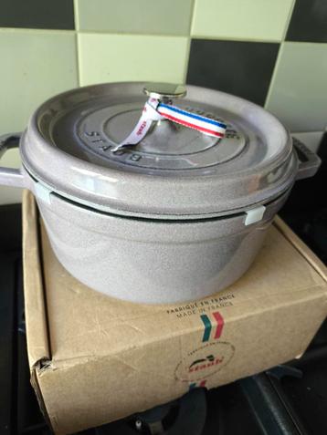 Staub la cocotte  beschikbaar voor biedingen