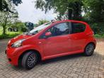 Toyota Aygo 1.0 12V Vvt-i 5DRS 2011 Rood, Auto's, Voorwielaandrijving, 4 stoelen, 68 pk, Origineel Nederlands