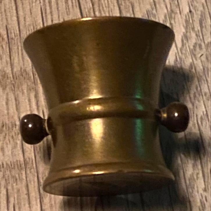 Antiek bronzen miniatuur vijzel, Antiek en Kunst, Antiek | Koper en Brons, Brons, Ophalen of Verzenden
