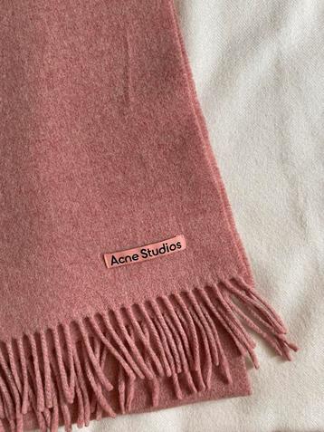 Acne studios roze sjaal 200x45 nieuw beschikbaar voor biedingen
