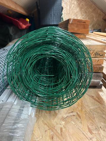 Groen Gaas - 1 meter hoog, 15 meter lang beschikbaar voor biedingen