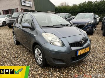 Toyota Yaris 1.3 VVTi AspirationAutomaat,Airco,2de eigenaar beschikbaar voor biedingen