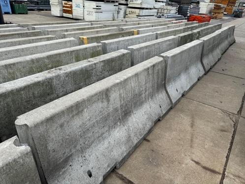 Betonnen afzetting New Jersey, Doe-het-zelf en Verbouw, Platen en Panelen, Zo goed als nieuw, Overige materialen, 100 mm of meer