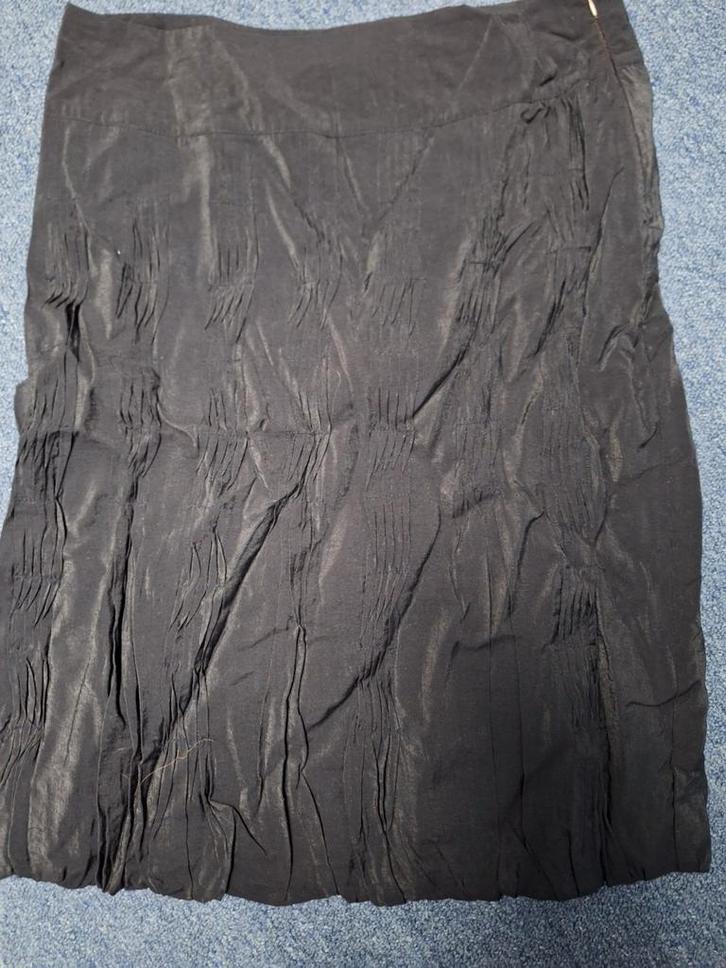 Zwarte ballonrok Emma (College Style) - Maat 36, Kleding | Dames, Rokken, Zo goed als nieuw, Maat 36 (S), Zwart, Boven de knie