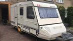 Adria caravan met voortent en lichtgewicht stokken, Caravans en Kamperen, Caravans, Rondzit, Omvormbare zithoek, Particulier, Adria