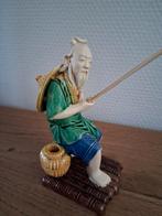 Chinees beeldje van een visser Mudman h 13cm is gelijmd, Antiek en Kunst, Ophalen of Verzenden
