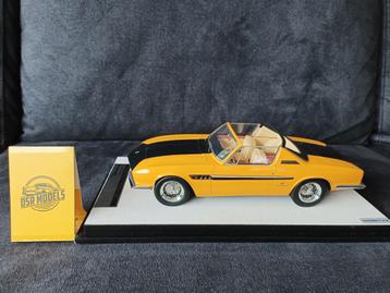 Ferrari 330 GTC van Tecnomodel 1:18 beschikbaar voor biedingen