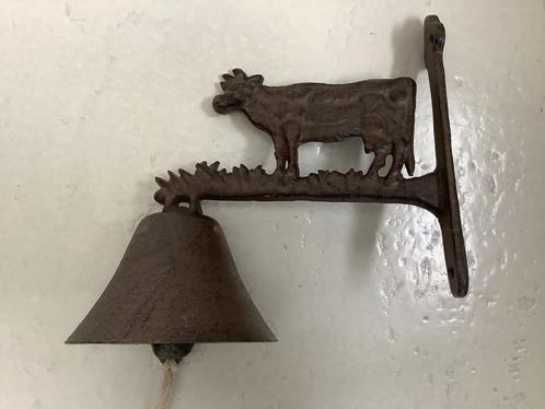 gietijzeren bel deurbel met klepel gietijzer ijzer koe, Antiek en Kunst, Curiosa en Brocante, Ophalen of Verzenden