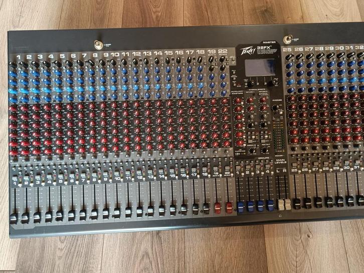 Peavey 32FX II mengpaneel | 32ch, Muziek en Instrumenten, Mengpanelen, Zo goed als nieuw, 20 kanalen of meer, Microfooningang