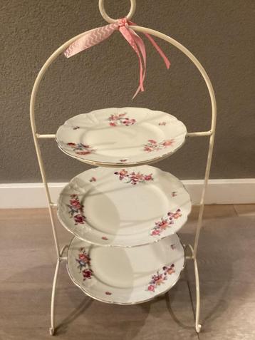 Brits theefeest, afternoon tea, vintage chic servies te huur beschikbaar voor biedingen