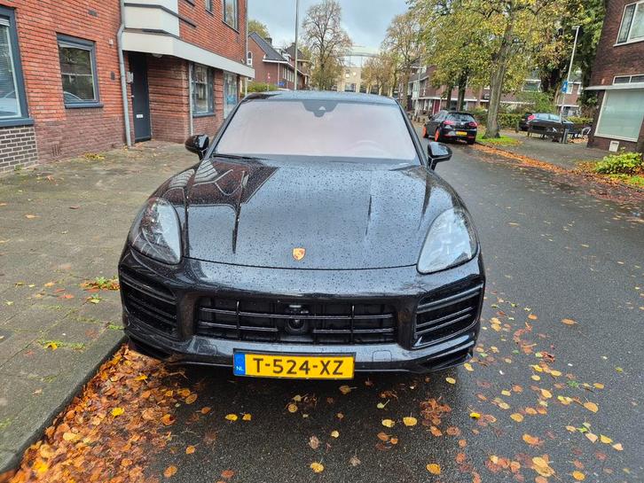 Porsche Cayenne 4.0 V8 680pk Turbo S E-hybrid 2021 Zwart, Auto's, Porsche, Particulier, Cayenne, 360° camera, 4x4, ABS, Achteruitrijcamera