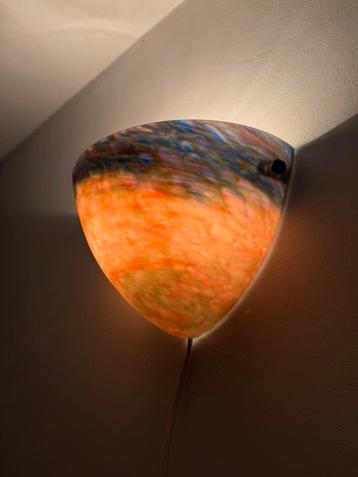 Twee Vintage Wandlampen van Glas beschikbaar voor biedingen