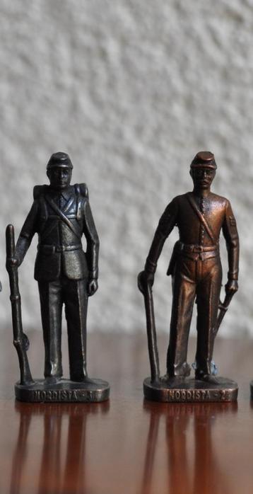 Vintage Figuur Ferrero Nordista 4 cm beschikbaar voor biedingen