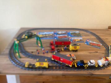 LEGO City 7939 Cargo Trein + extra wagon +vrachtwagen +licht beschikbaar voor biedingen