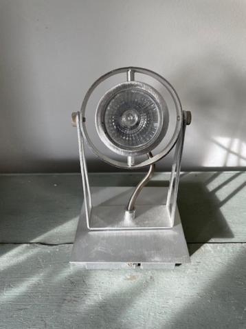 Metalen spotje voor plafond / plafondspotje. Als nieuw. beschikbaar voor biedingen