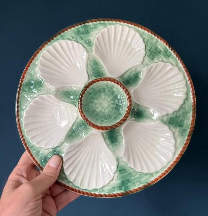 Chantilly France oesterbord voor 6 oesters groen wit, Huis en Inrichting, Keuken | Servies, Bord(en), Overige stijlen, Porselein