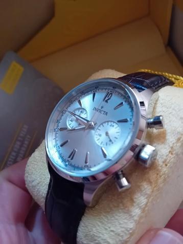 Invicta chronograaf horloge, prachtig mooi beschikbaar voor biedingen