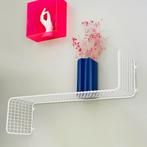 retro vintage WANDREK wit draadstaal raster PostModern Deens, Huis en Inrichting, Woonaccessoires | Wandplanken en Boekenplanken