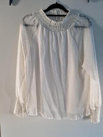 Freequent blouse cream white maat M als nieuw beschikbaar voor biedingen