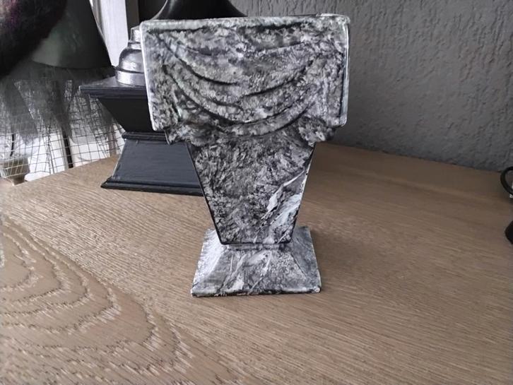 Geëmailleerd gietijzeren antiek? Oude brocante vaas gemerkt, Antiek en Kunst, Antiek | Vazen, Ophalen