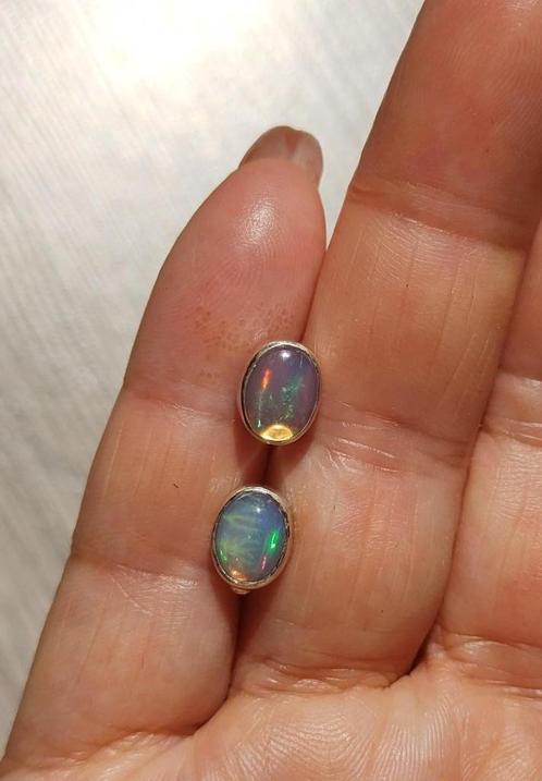 925 zilveren oorstekers/oorknopjes met Ethiopische Opaal, Sieraden, Tassen en Uiterlijk, Oorbellen, Nieuw, Knopjes of Stekers