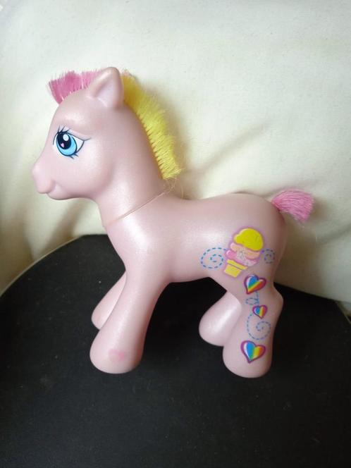 My little pony roze 2005 Hasbro Ice cream hartjes, Kinderen en Baby's, Speelgoed | My Little Pony, Zo goed als nieuw, Ophalen of Verzenden