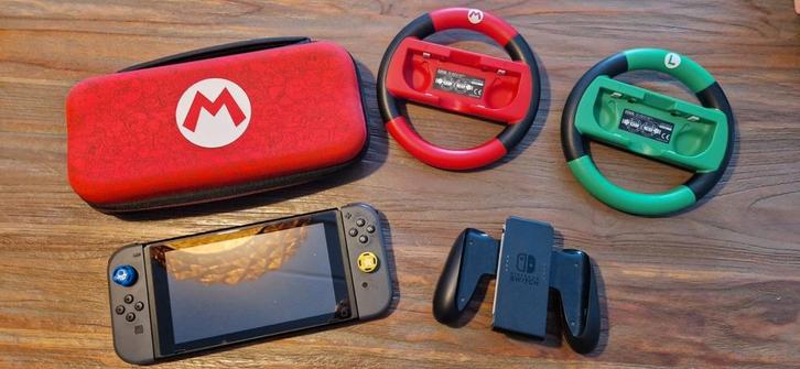 Switch V2 2019, Spelcomputers en Games, Spelcomputers | Nintendo Switch, Zo goed als nieuw, Switch 2019 Upgrade, Met 2 controllers