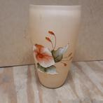 Retro vaas met bloemen, Ophalen