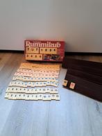 Rummikub spel met de grote speelplankjes, Ophalen of Verzenden, Zo goed als nieuw