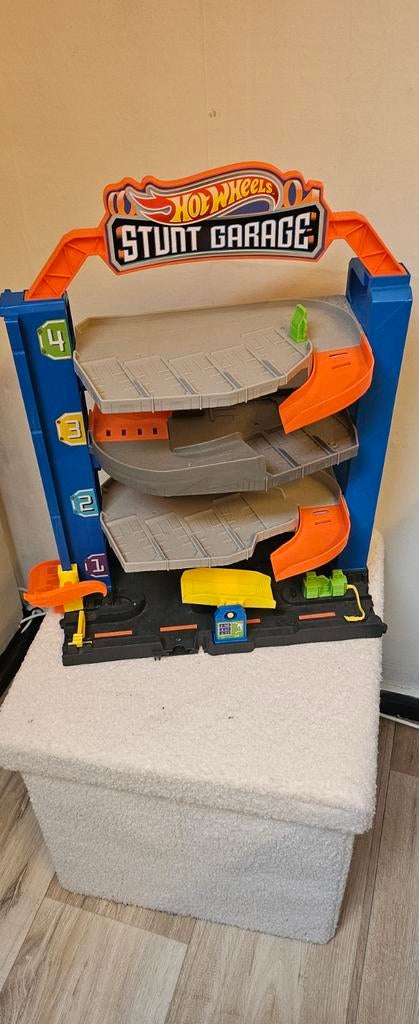 Hot Wheels Stunt Garage, Kinderen en Baby's, Speelgoed | Racebanen, Ophalen, Racebaan, Zo goed als nieuw, Hot Wheels