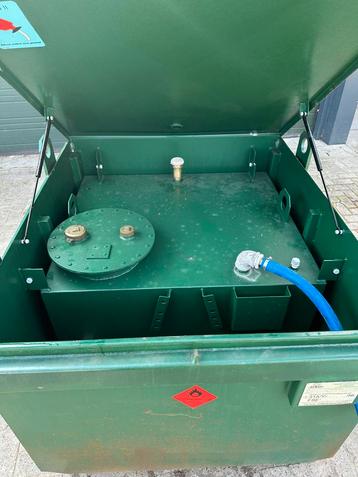 Nieuwe mobiele brandstoftank 600 liter beschikbaar voor biedingen