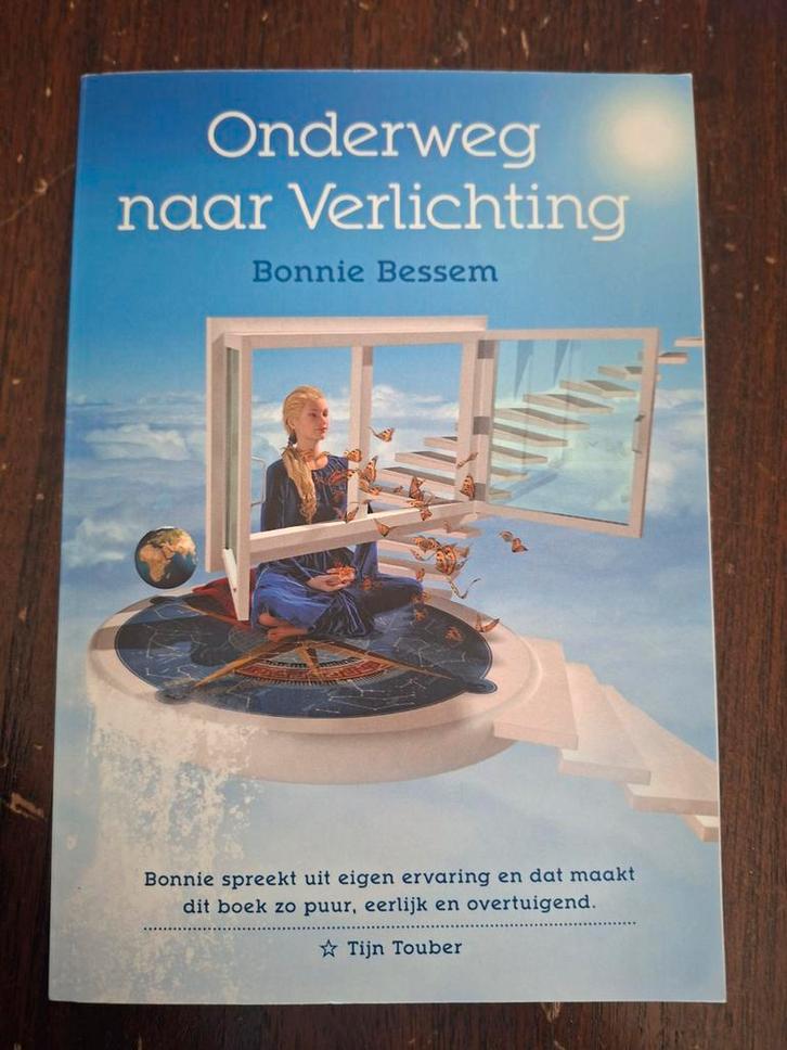 Onderweg naar Verlichting - Bonnie Bessem, Boeken, Esoterie en Spiritualiteit, Zo goed als nieuw, Achtergrond en Informatie, Spiritualiteit algemeen