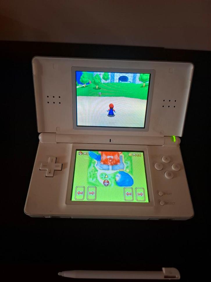 Nintendo DS Lite + 12 Games - Zonder Lader, Spelcomputers en Games, Games | Nintendo DS, Gebruikt, Overige genres, 1 speler, Vanaf 7 jaar