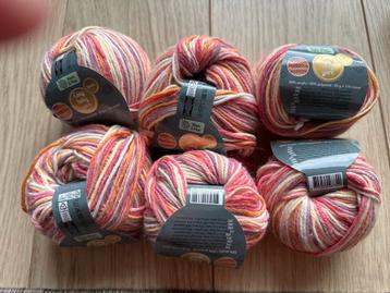 6 Bollen Cozy Baby Garen - Alison & Mea beschikbaar voor biedingen