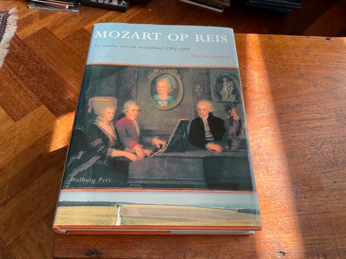 Piet Verwijmeren - Mozart op reis, Boeken, Muziek, Zo goed als nieuw, Ophalen of Verzenden