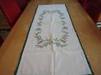 Handgeborduurd kerstlopertje, Diversen, Kerst, Ophalen of Verzenden, Zo goed als nieuw