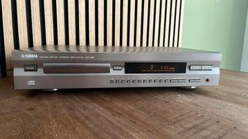 Yamaha CDX-496. CD Speler Vintage Audio beschikbaar voor biedingen
