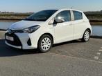 Toyota Yaris 1.5 Hybrid Aspiration, Gebruikt, Zwart, 4 cilinders, Wit