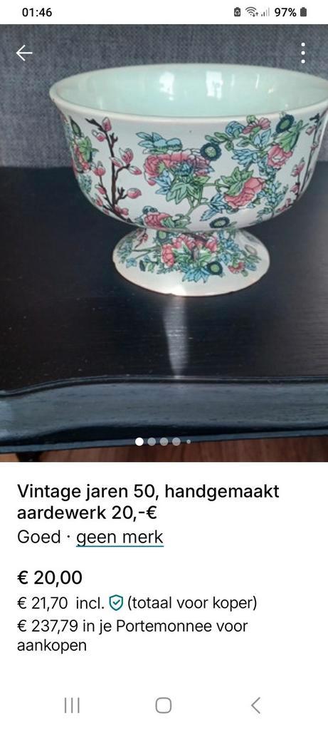 Kom van  Chinees porselein op voet., Antiek en Kunst, Antiek | Porselein, Ophalen of Verzenden