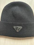 Prada Zwarte Muts - Nieuwstaat, Kleding | Dames, Hoeden en Petten, Ophalen of Verzenden, Nieuw, One size fits all, Hoed